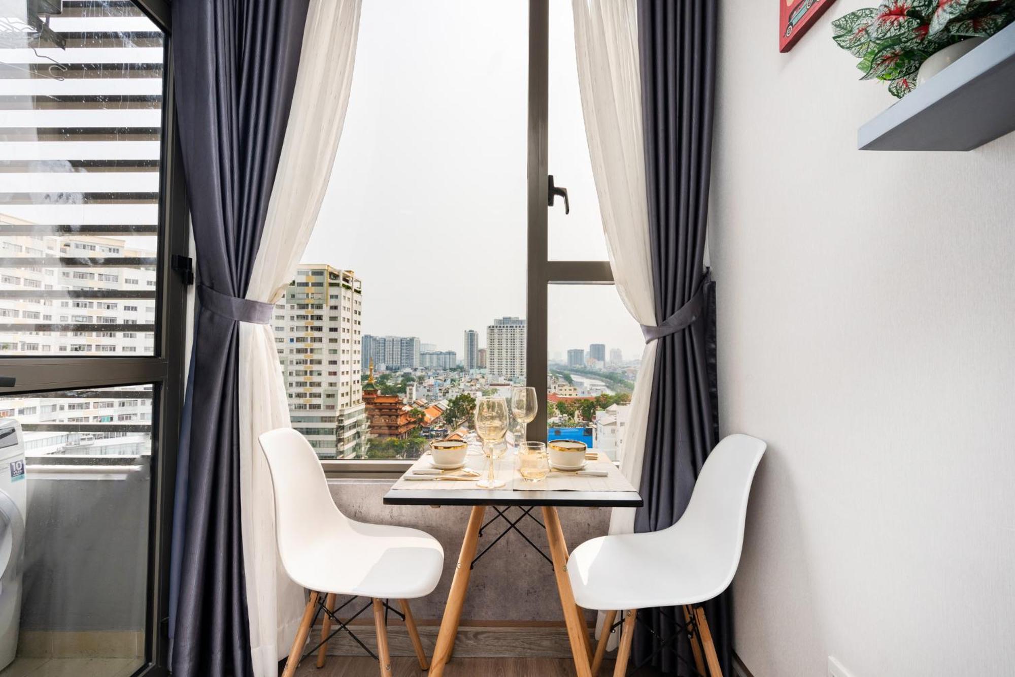 Saigon Cbd Apartment - Infinity Pool Хошимин Экстерьер фото